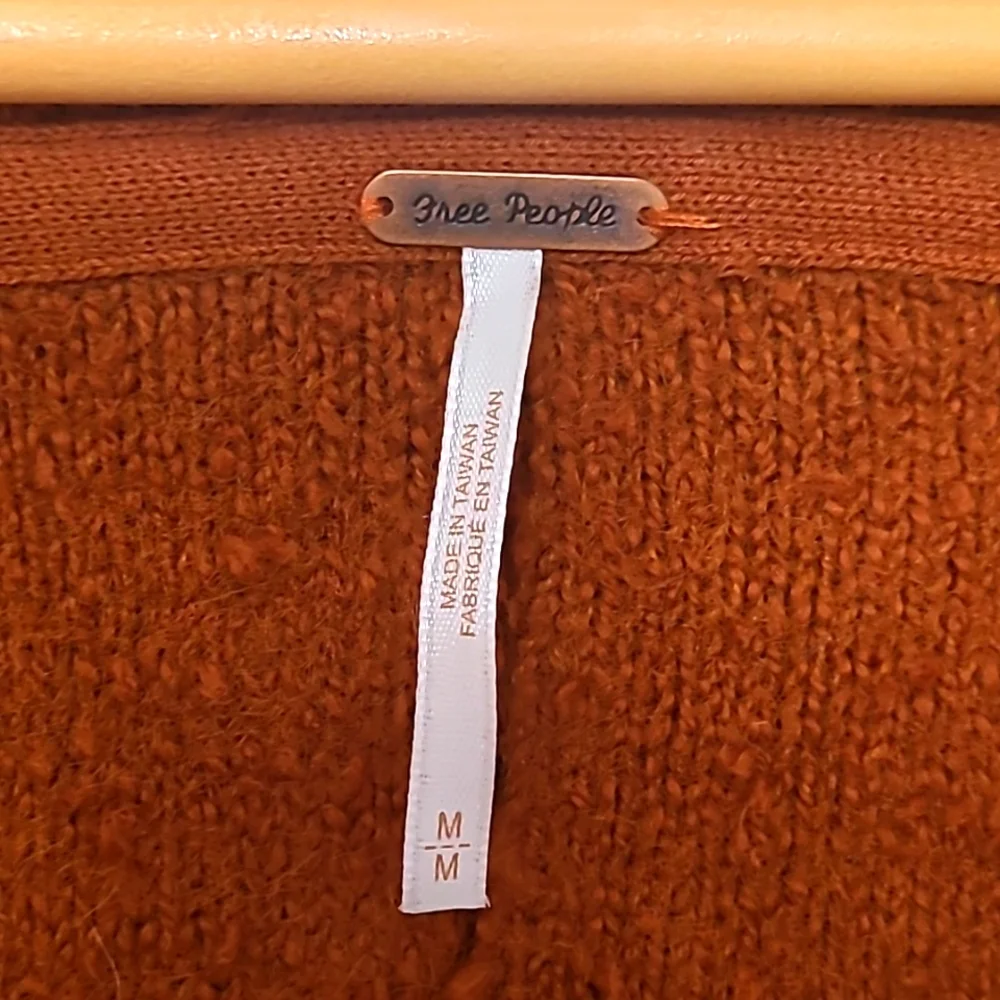 Free People Reverie Popcorn V Neck Sweater - Picture 4 of 5